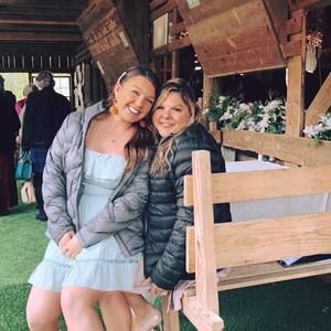 Meet your Posher, Hannah